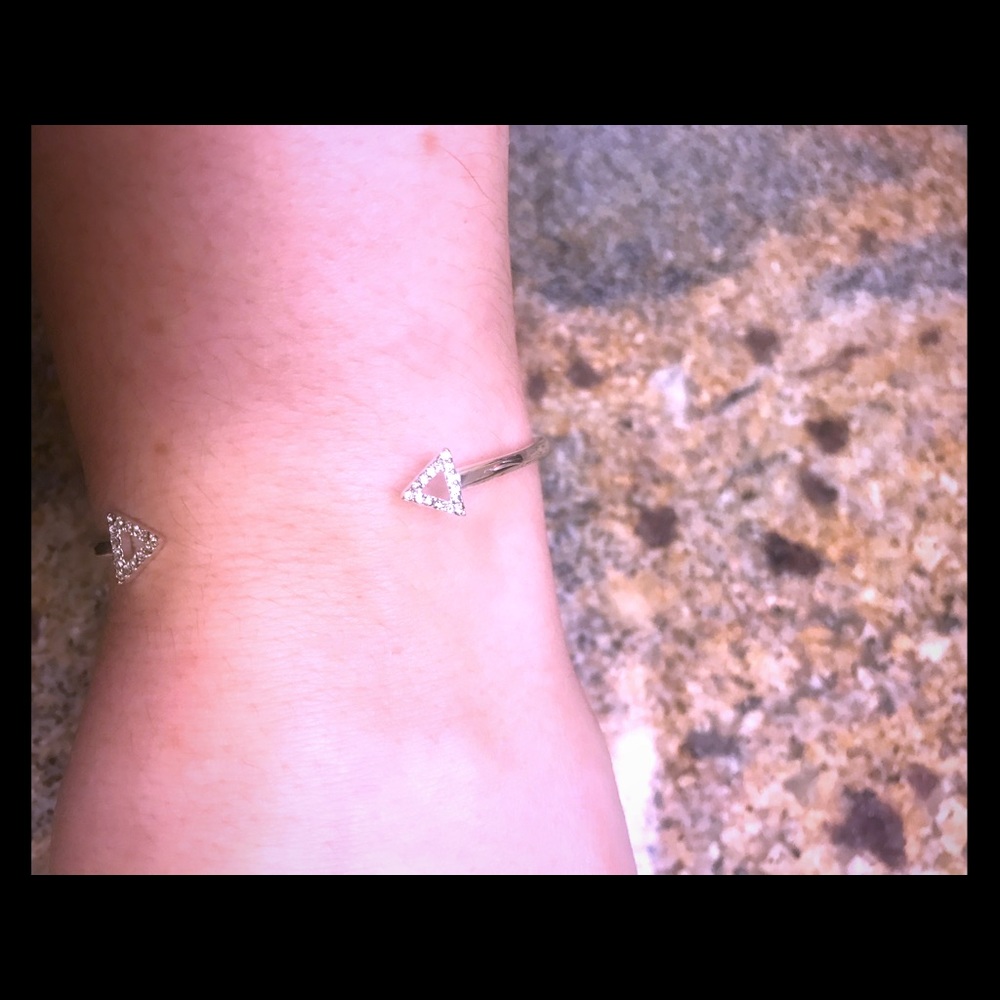 Stella and dot pave arrow bracelet.